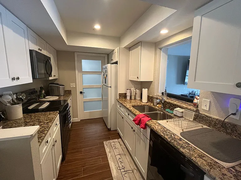 5119 Ferncrest Dr — Photo 13
