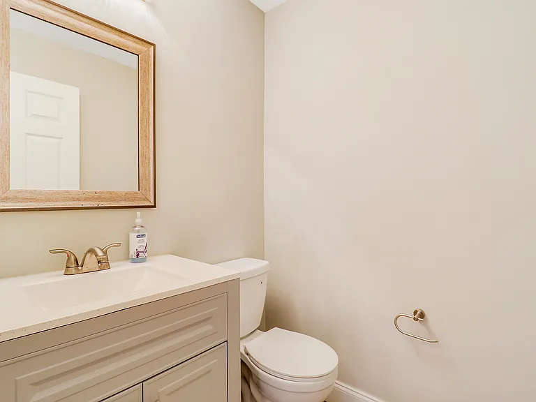 4881 McGill St — Photo 22