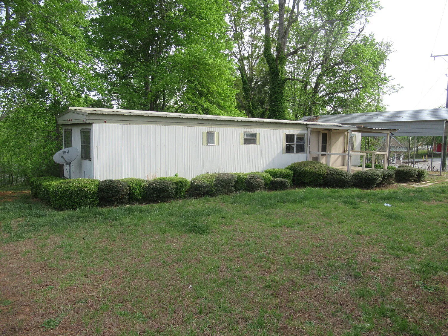 2 bed, 651 sqft, $1,000 — Photo 3