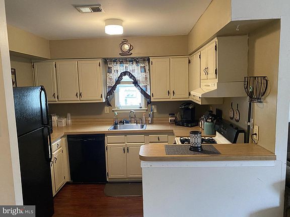 5th image of 505 Corinthian Ave