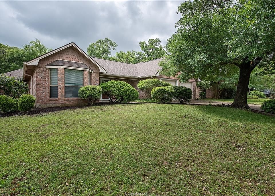 1st image of 2704 Greenberry Ct