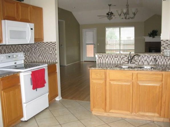 104 Silvercreek Dr