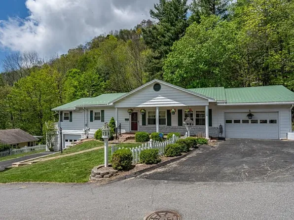 881 Queen St, Boone, NC 28607