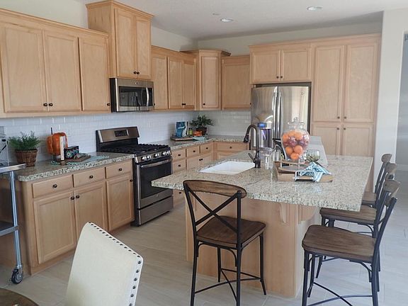 2nd image of 1043 Bridlewood Dr