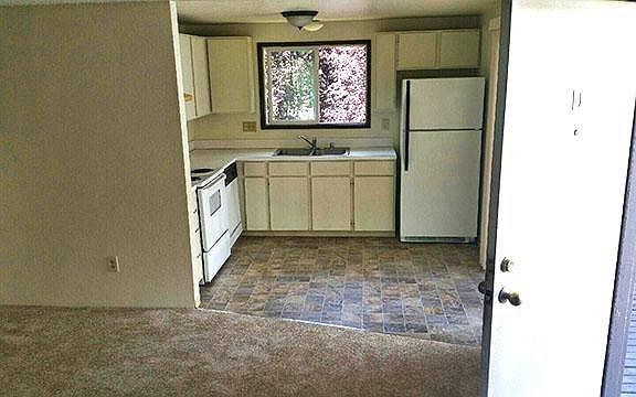 2nd image of 23101 Cedar Way #101