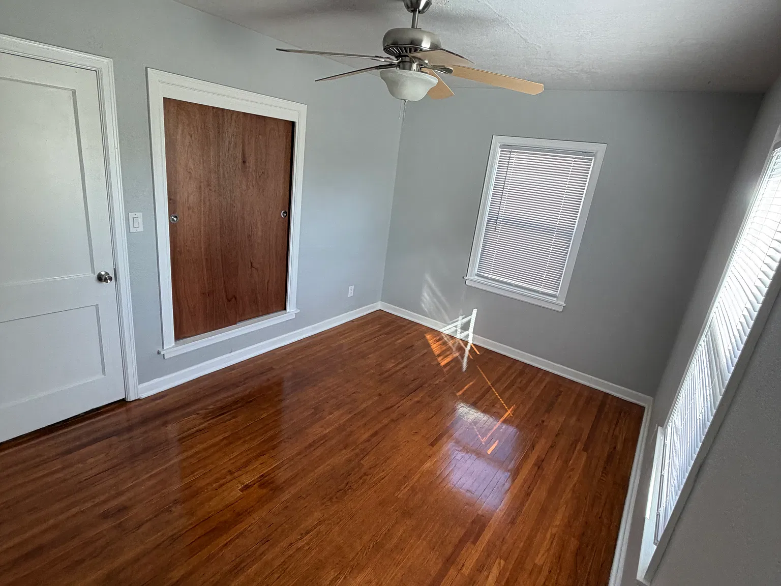 2 bed, 1296 sqft, $1,000 — Photo 1
