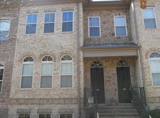 920 Telfair Close, Sandy Springs, GA 30350