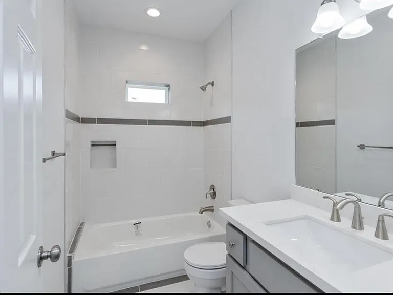 11623 Waldemar Dr — Photo 14