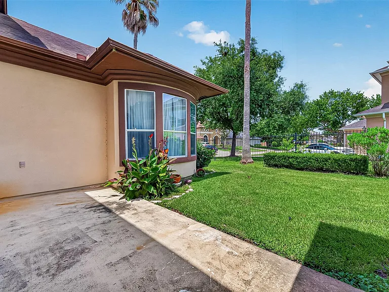 5303 Fenwick Way Ct — Photo 47