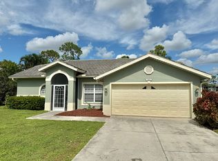 182 Palmetto Dunes Cir, Naples, FL 34113