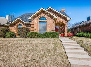 2115 Greenview Dr, Carrollton, TX 75010