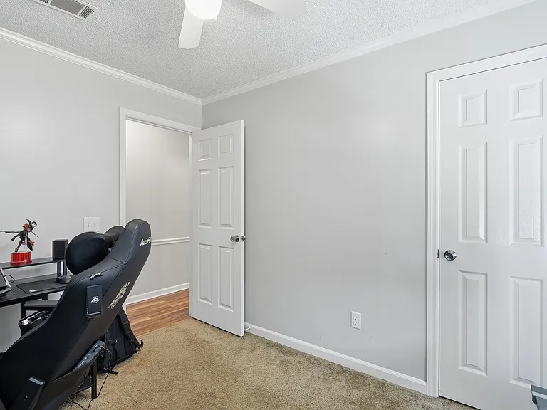 757 Jeanette Cir — Photo 12