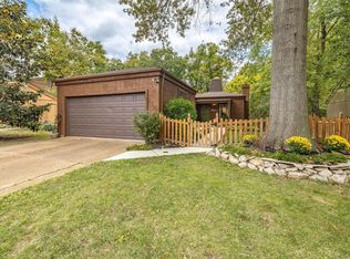 932 Chestnut Ridge Rd, Ballwin, MO 63021