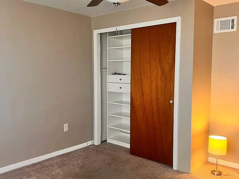 7565 Malvern Ave — Photo 16
