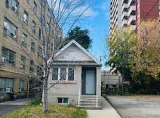 692 Northcliffe Blvd, Toronto, ON M6E 3M4