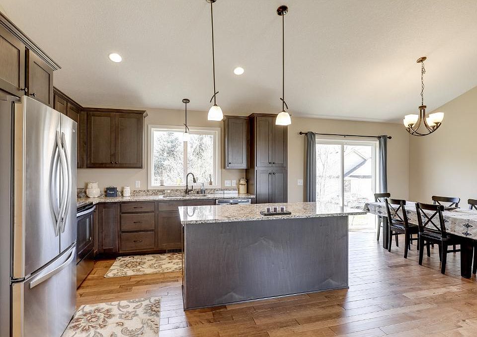 1st image of 22405 Carina Ct