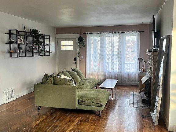 4th image of 614 S 8th Ave