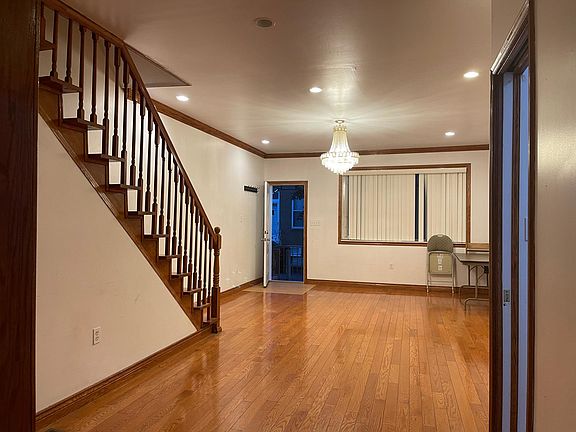 5th image of 1131 Annin St