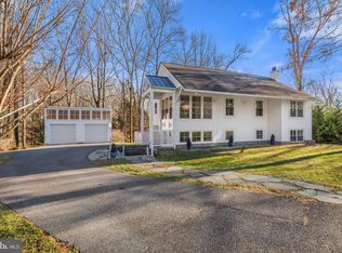 1173 Goldfinch Ln, Millersville, MD 21108