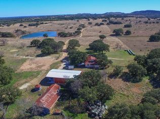 555 Flat Creek Rd, Johnson City, TX 78636