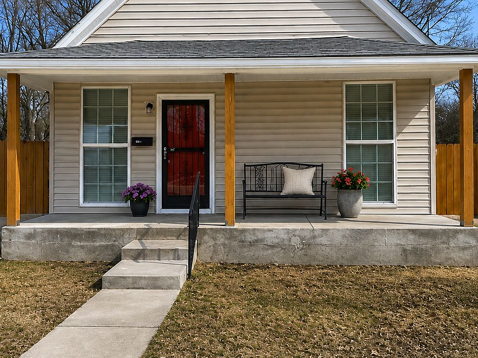 1st image of 1006 Emmie St