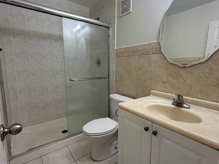 187 Mosely Ave #2 — Photo 5