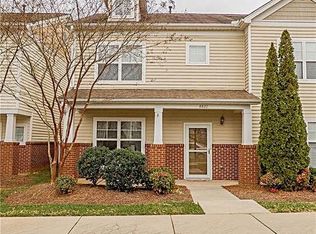 8822 Westwind Point Dr, Cornelius, NC 28031