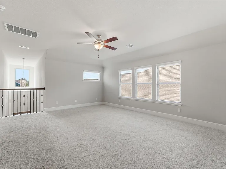 2539 Lilac Point Ln — Photo 16