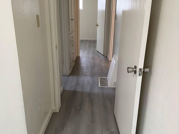 2nd image of 2507 Marine Ave #1