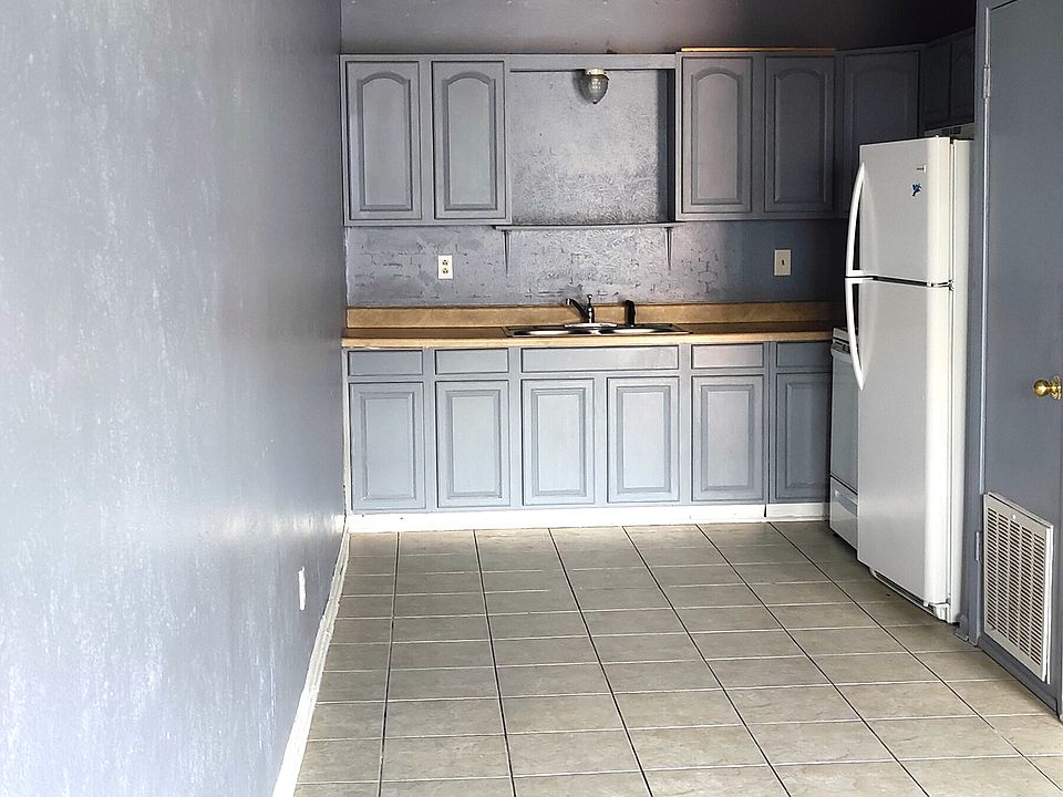 Kitchen and living room