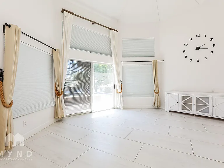 1401 W Sandpiper Dr — Photo 14