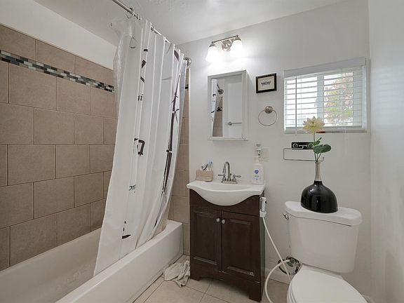 5th image of 5518 Alicia Ave