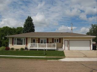 1222 Morningside St, Bismarck, ND 58501