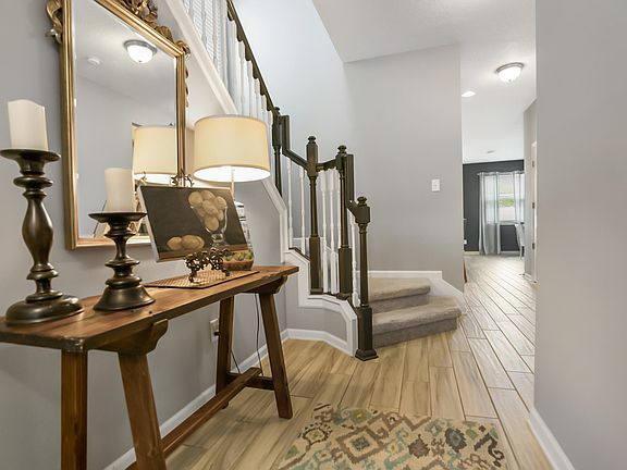 3rd image of 7158 Fleur Cove Dr
