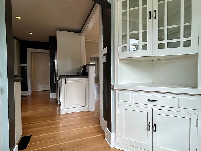 2232 SW Troy St — Photo 6