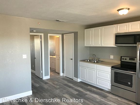 4th image of 3608 N Chadbourne St #8407851