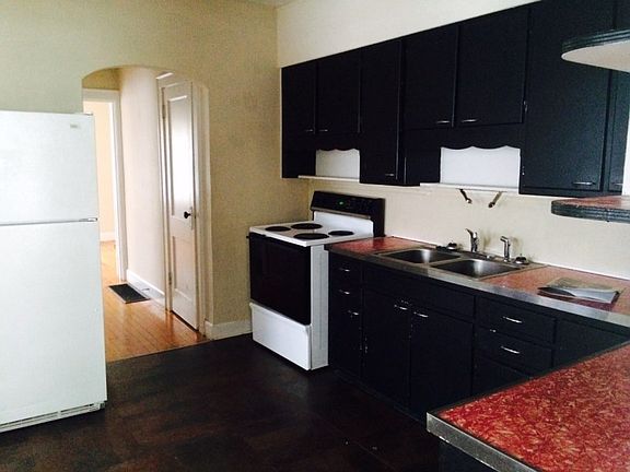 5th image of 619 N Chester Ave