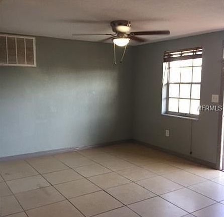 4th image of 3818 Moog Rd