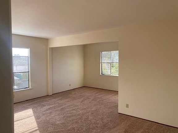 4th image of 520 Linwood Ave APT D