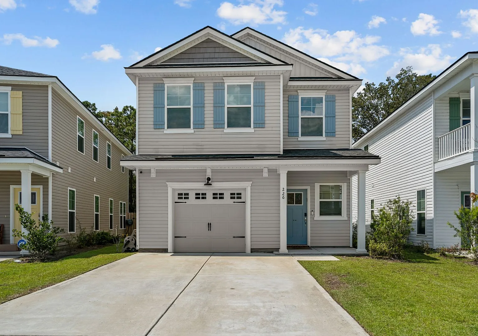 Bright & Modern Living Beautiful 3BR Home in Savannah — Photo 1