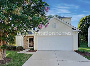 1432 Highfield Ct, Charlotte, NC 28216