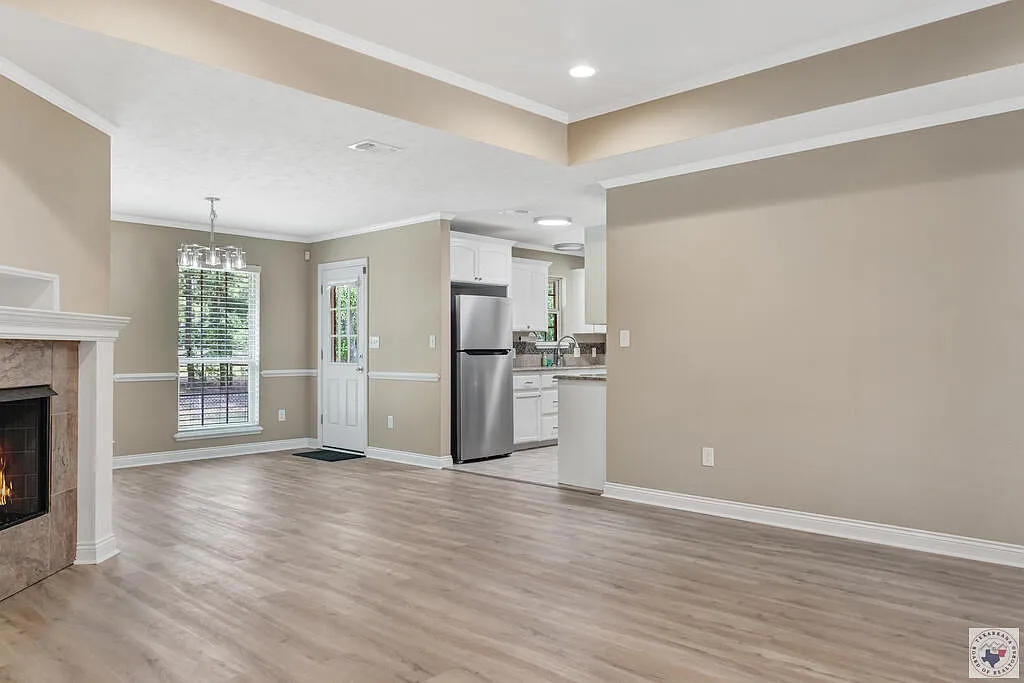 3 bed, 2.0 bath, 1578 sqft, $2,500 — Photo 4