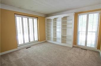 4th image of 1206 Wildbriar Ct