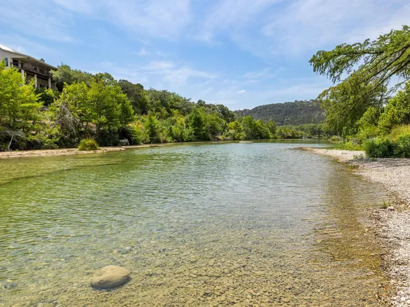 302 Valley Dr, Wimberley, TX 78676
