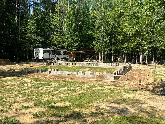 3rd image of 4942 Ringgold Rd