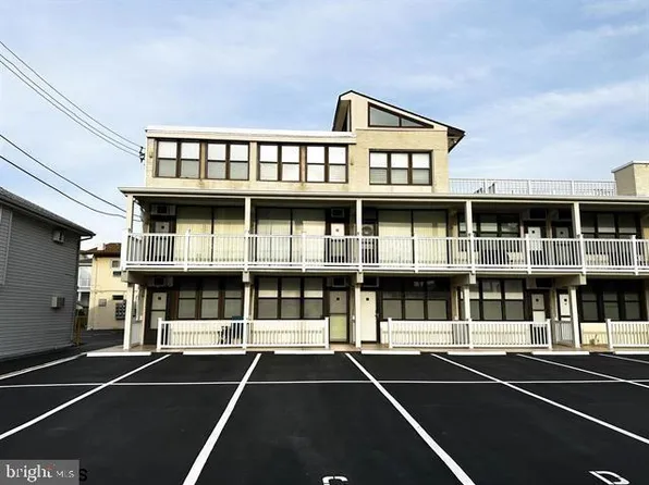 9415 Pacific Ave #43, Margate City, NJ 08402