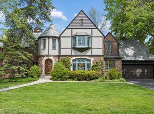 445 Sunset Ln, Glencoe, IL 60022