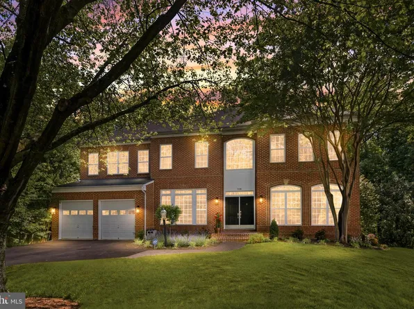 7136 Ayers Meadow Ln, Springfield, VA 22150