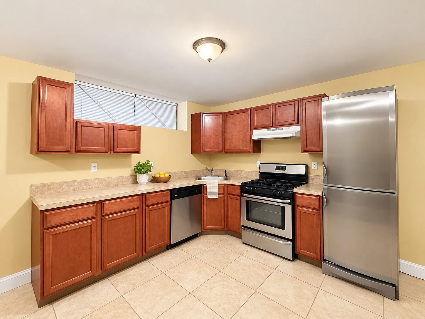 1 bed, 800 sqft, $1,900 — Photo 4