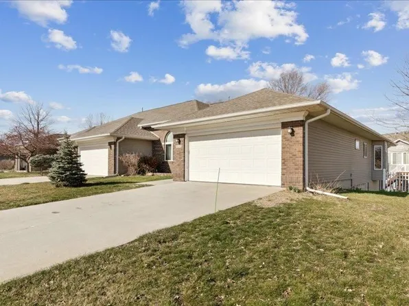 1496 Cromwell Pl, Iowa City, IA 52240